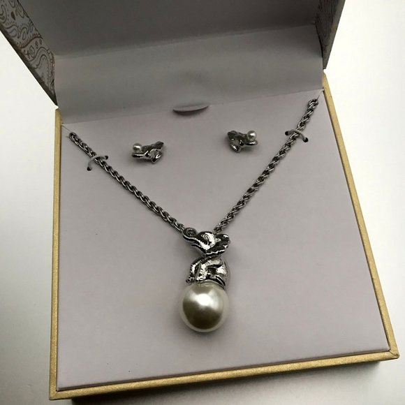 -NEW Elephant Pearl Pendant Necklace & Earrings Set - Picture 6 of 12